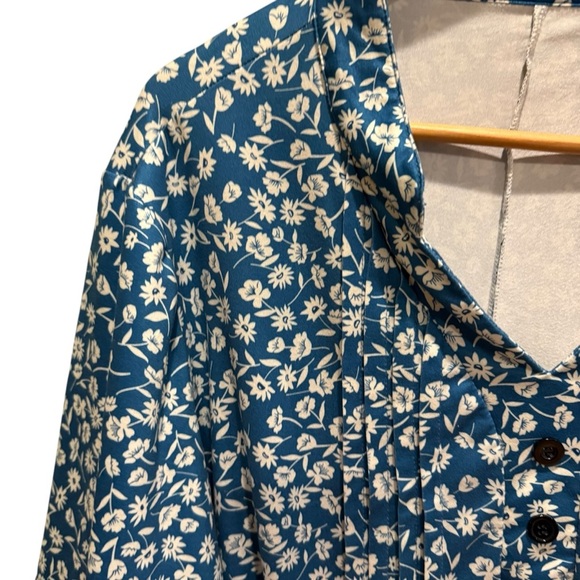 HOCOSIT Women's Floral Short Ruffle Sleeve Pleated V Neck Button Tunic Top 2X - Picture 9 of 14